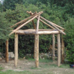 Reciprocal roof frame